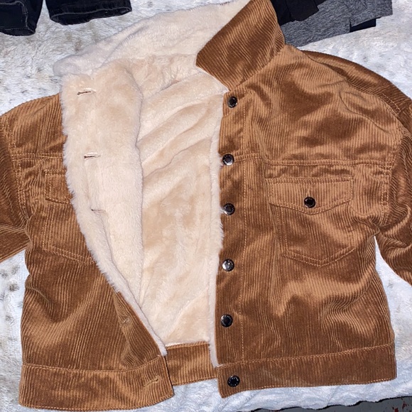 CL SONO fuzzy out wear crop jacket - Picture 3 of 3